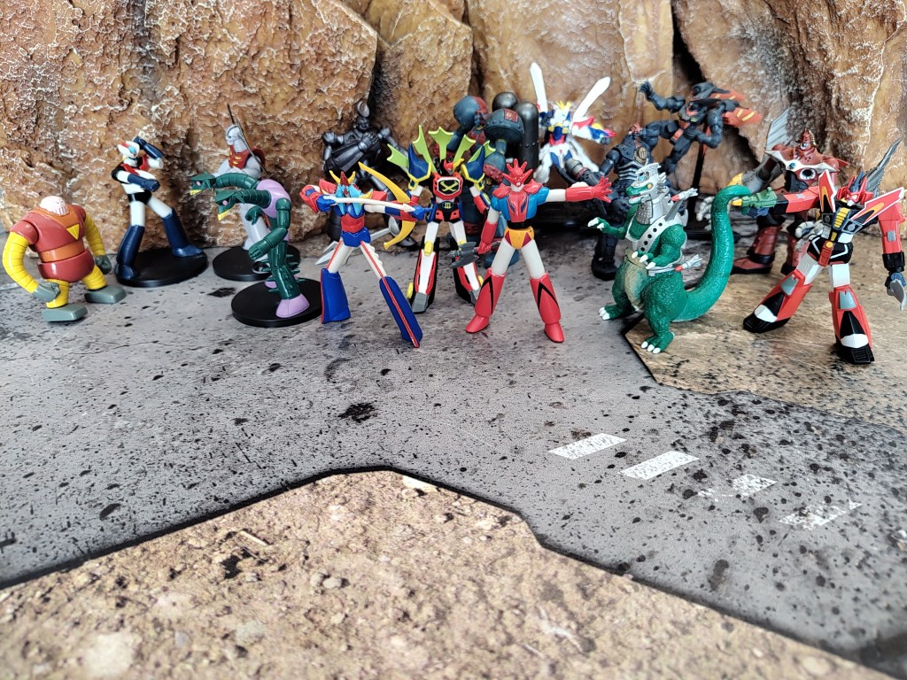 Gundam 1/300 SOG - Burning and Master Gundam, Mazinger Z gashapon, Super Robot Wars gashapon - Mazinger, Raideen, Yuujin Robot Museum - GoShogun, Bryger, Machine Saurer, Kotobukiya One Coin Figure - Big O and Big Duo, Giant Robo and GR2